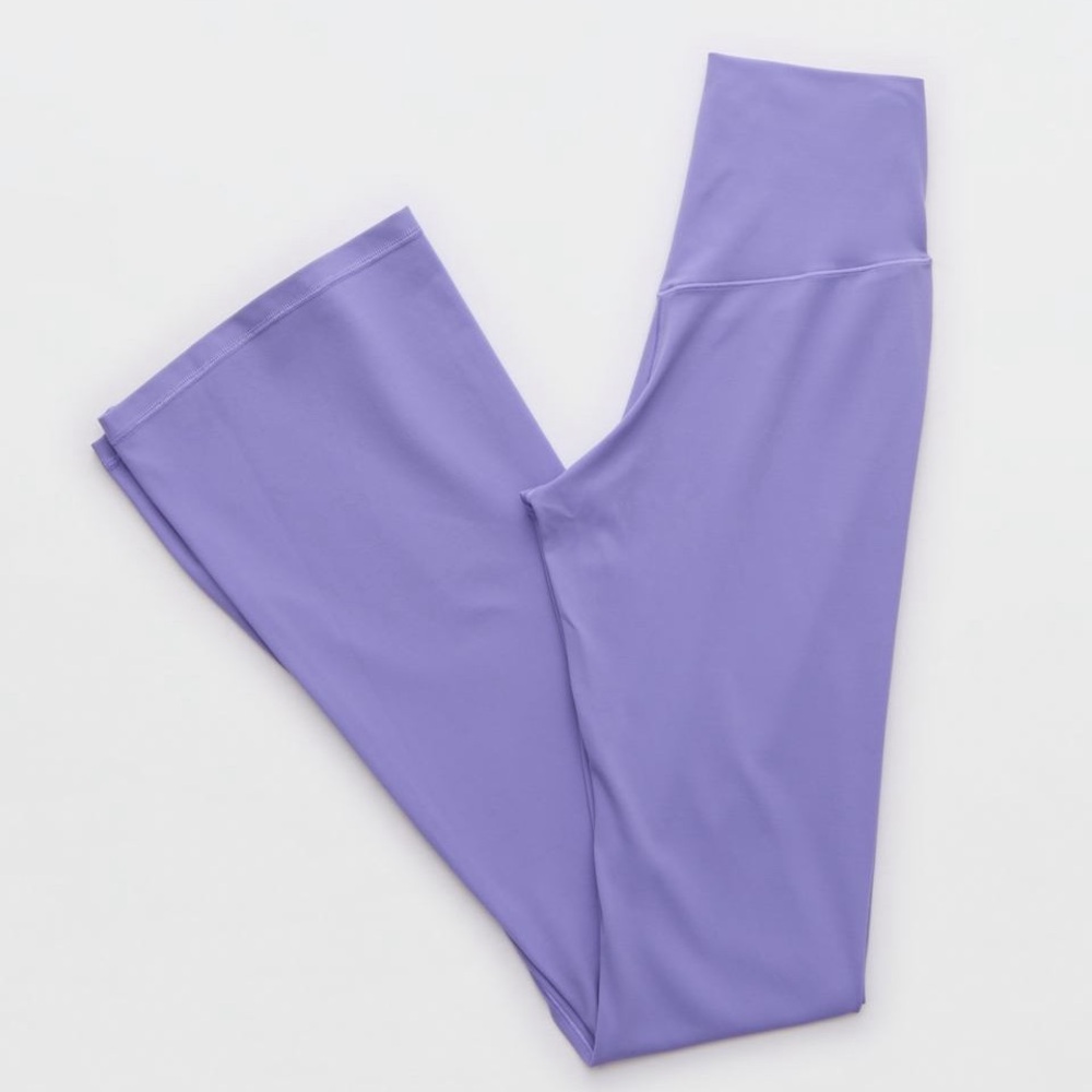 NWT aerie Lavender Flare Leggings - Picture 3 of 9